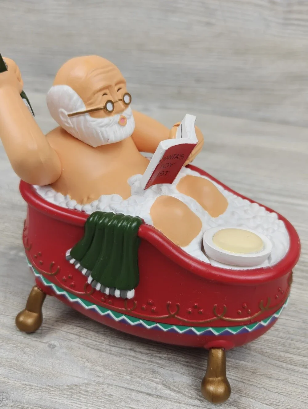 Vintage Santa Bathing Animated Electronic Christmas Decoration Tested w/ Box